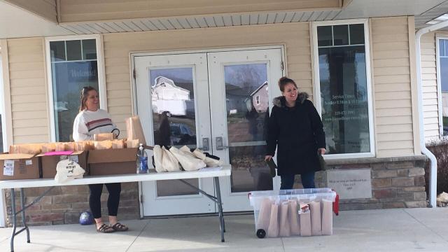 Vinton Today - Blessed Hope Midweek organized drive through Easter Bags ...